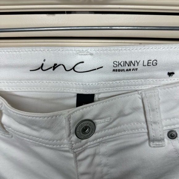 INC‎ skinny regular jeans, white stretchy size 2P - Picture 5 of 5